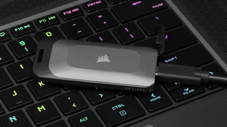 Corsair анонсує кишеньковий зовнішній USB-C накопичувач EX100U ємністю до 4 ТБ